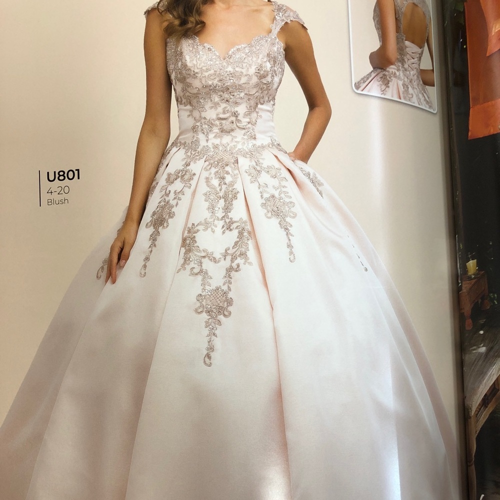 Prom dress